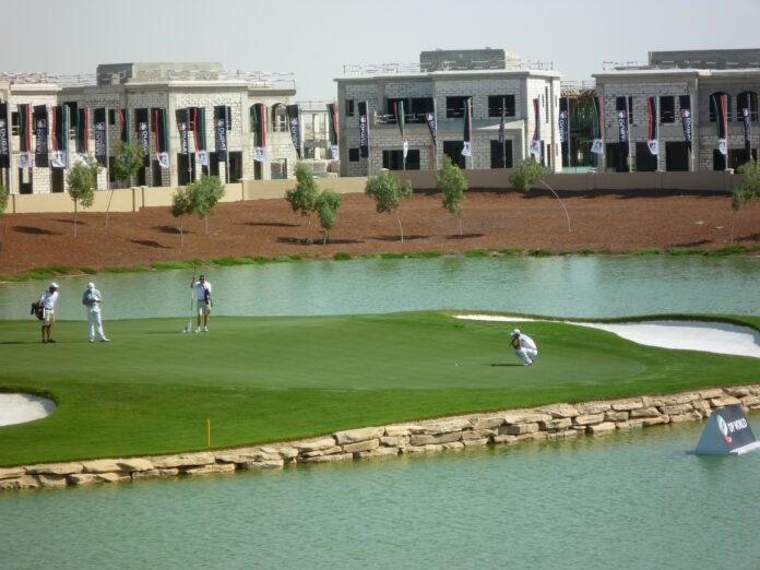 dubai-river-golf
